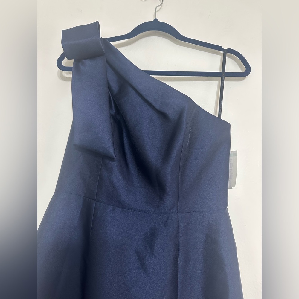 ALFRED SUNG Navy One-Shoulder Satin Ball Gown - Picture 5 of 7